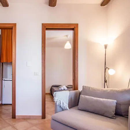 Διαμέρισμα Near The Hospital & Sea With Parking!