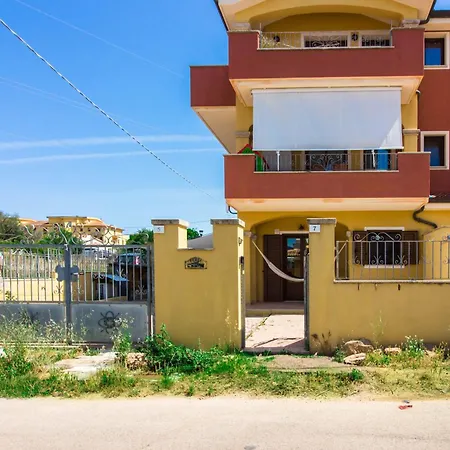 Διαμέρισμα Near The Hospital & Sea With Parking!